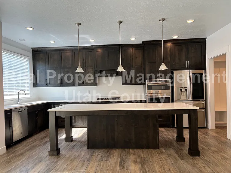 10863 N Sandstone Way — Photo 5