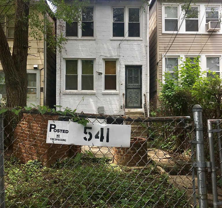 2nd image of 541 23rd Pl NE