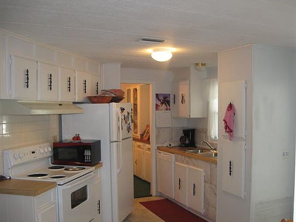 2nd image of 639 Angelo Ln