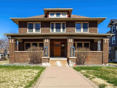 104 E Central Park Ave, Davenport, IA, 52803