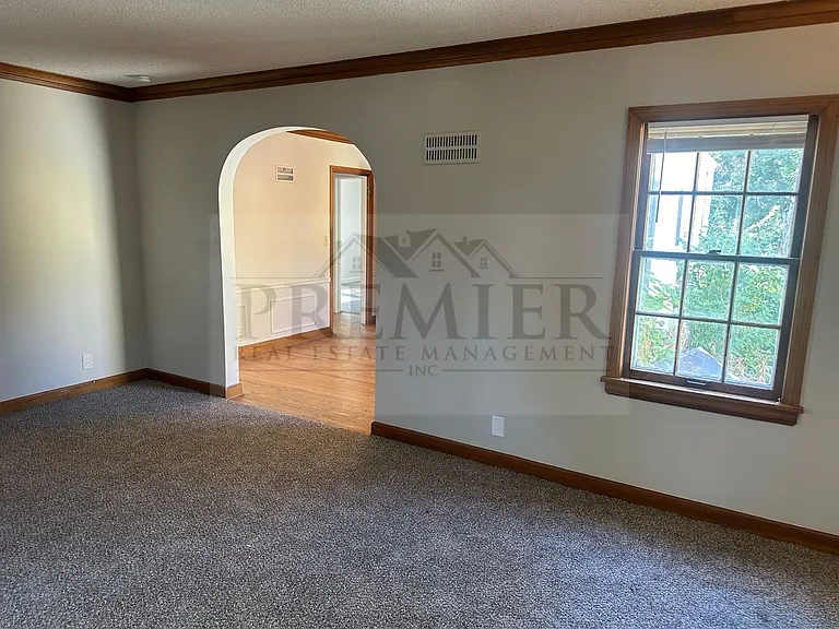 6328 College Ave — Photo 4