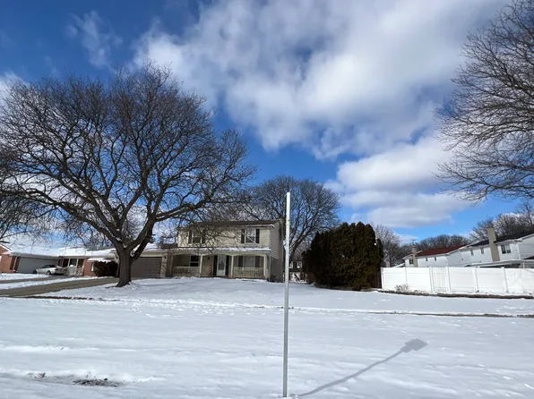 26225 Lathrup Blvd, Lathrup Village, MI 48076