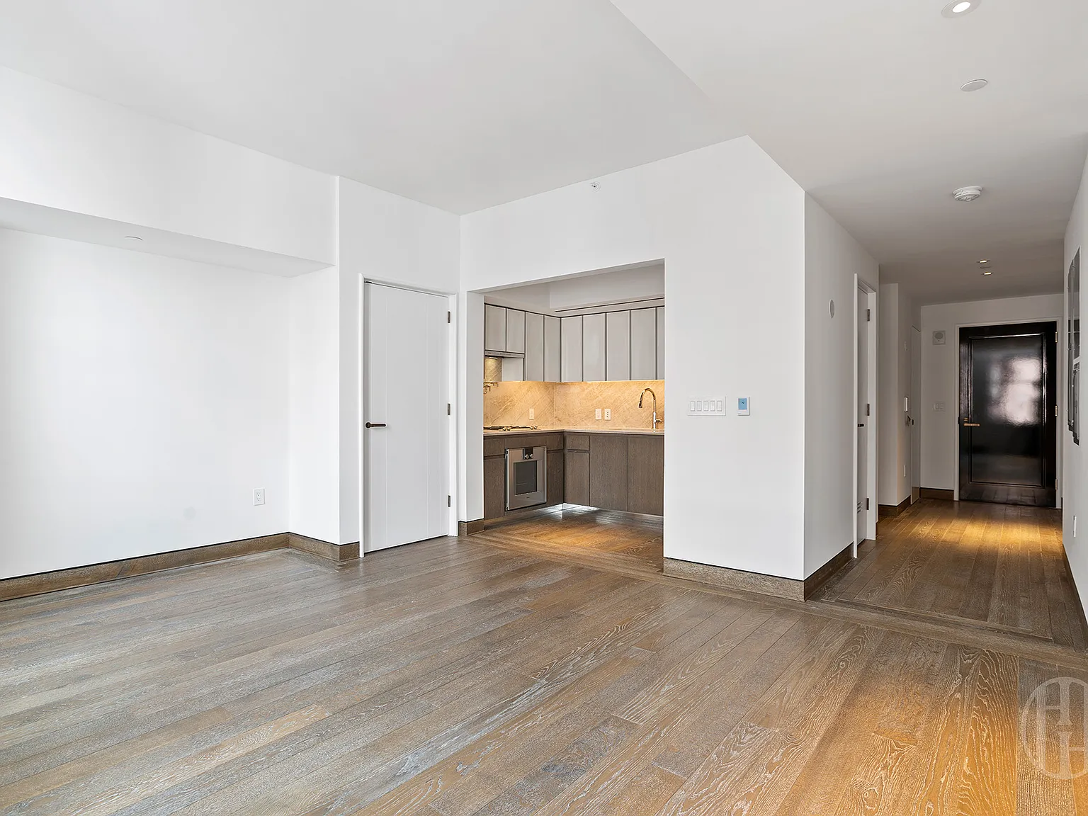 111 West 57th Street — Photo 3