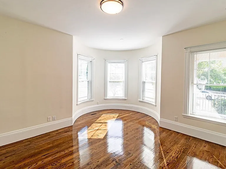 168 Humboldt Ave #1 — Photo 12