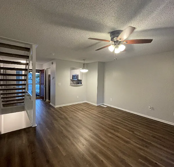 1697 Ridgebury Dr — Photo 6
