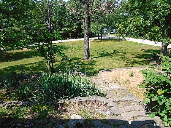 2nd image of 1614 Brittany Dr