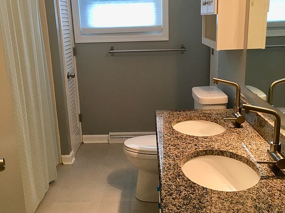 3rd image of 503 Chantecler Ave