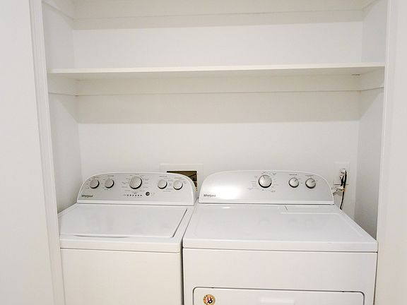 4th image of 1734 Amsterdam Ave #S3