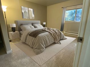 9805 Avondale Rd NE APT 240, Redmond, WA 98052