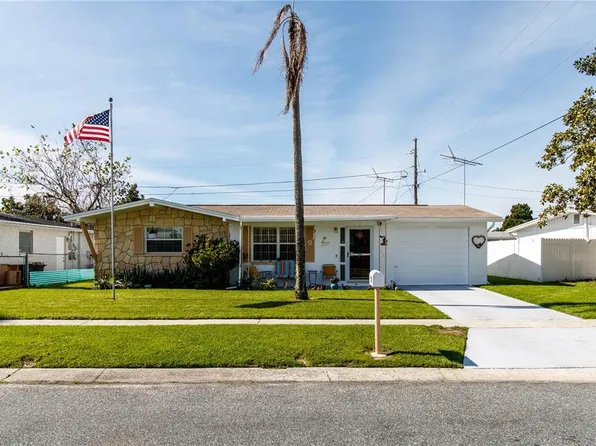 2217 Maureen Dr, Holiday, FL 34690