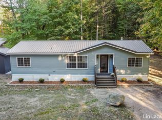 8268 Bradley Rd, Belding, MI 48809