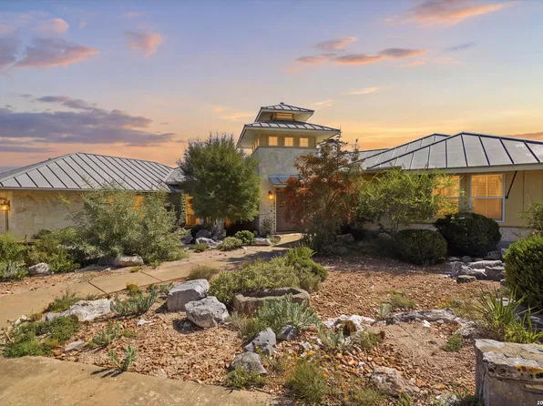 420 Settlers Way N, Comfort, TX 78013