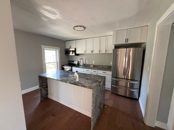 50 W Main St FLOOR 2