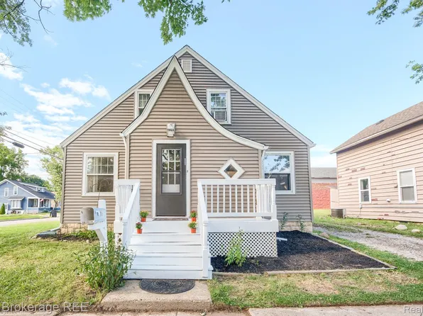 116 W 4th St, Davison, MI 48423