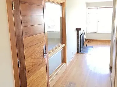 604 Sonoma St — Photo 2