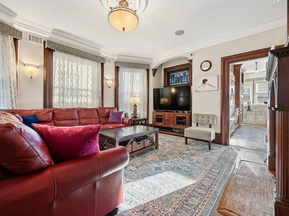 99 Bentley Avenue image 15 of 50