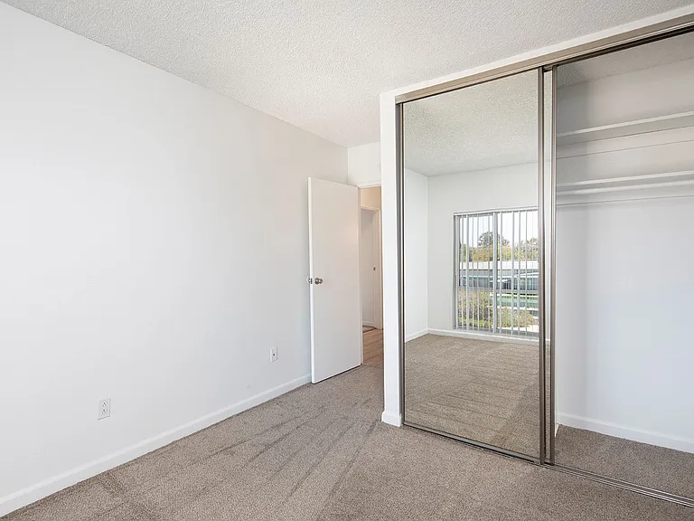 Volterra Apartments — Photo 65