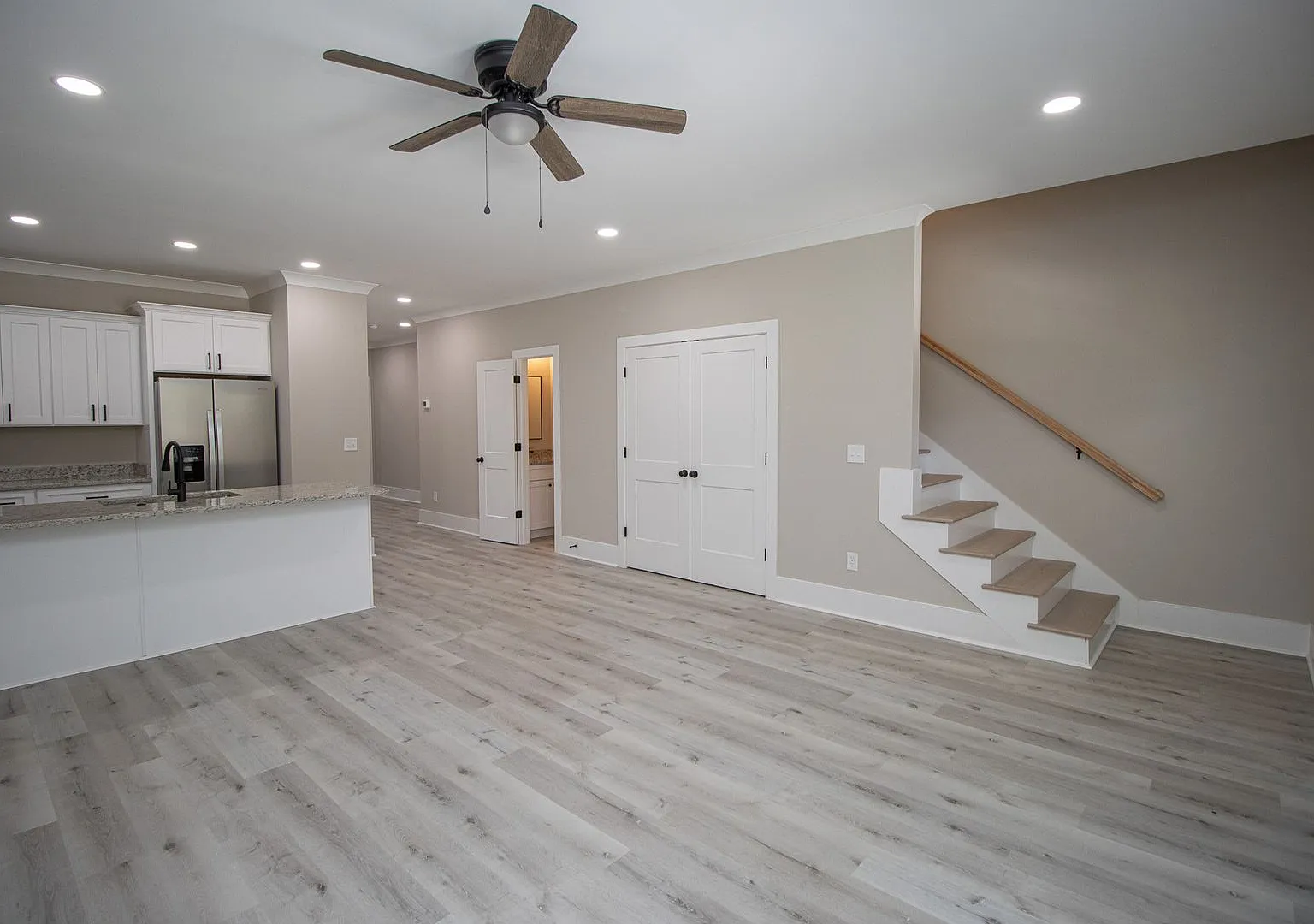 Now Pre-Leasing For The 20272028 School Year! New Construction Single-Family Home | 4 Bedrooms | ... — Photo 3