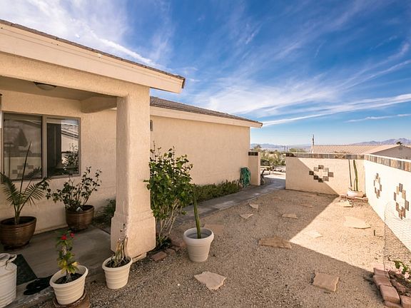 4th image of 1310 Calimesa Ct