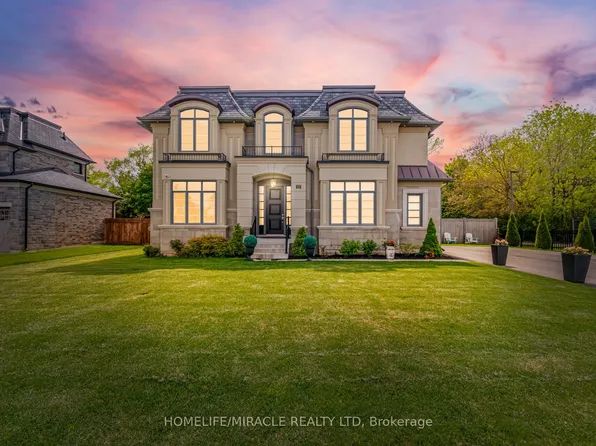 225 Prince George Cres, Oakville, ON L6L 0G5
