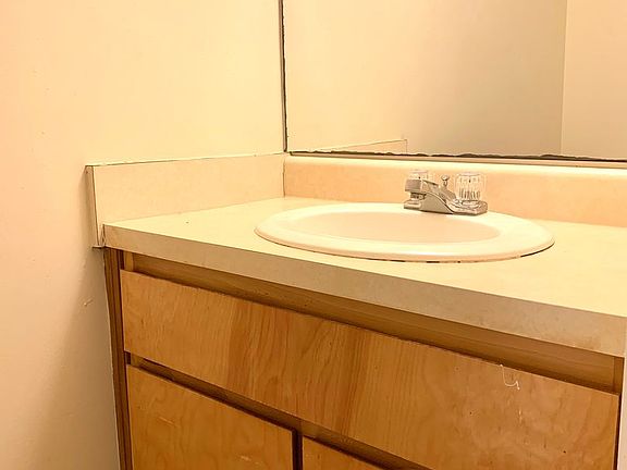 4th image of 231 Winters Ct APT A