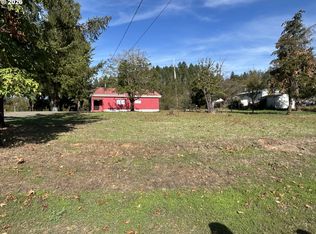 1549 Old Town Loop Rd, Oakland, OR 97462