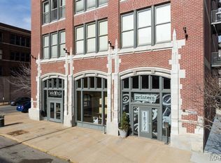 1627 Locust St APT 706, Saint Louis, MO 63103