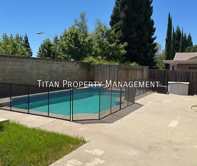 1065 Callander Way — Photo 6