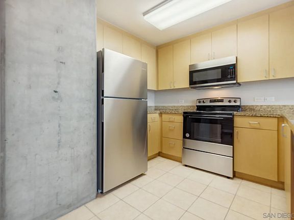 5th image of 1080 Park Blvd Unit 1311