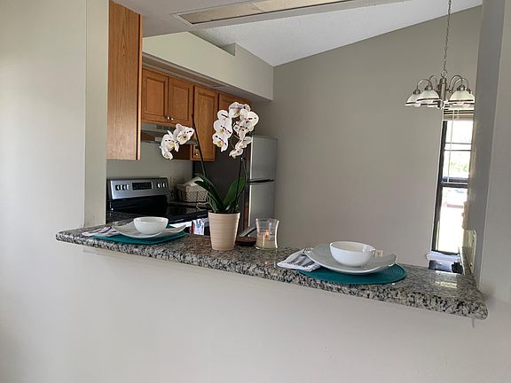 4th image of 11610 Sarita Ct