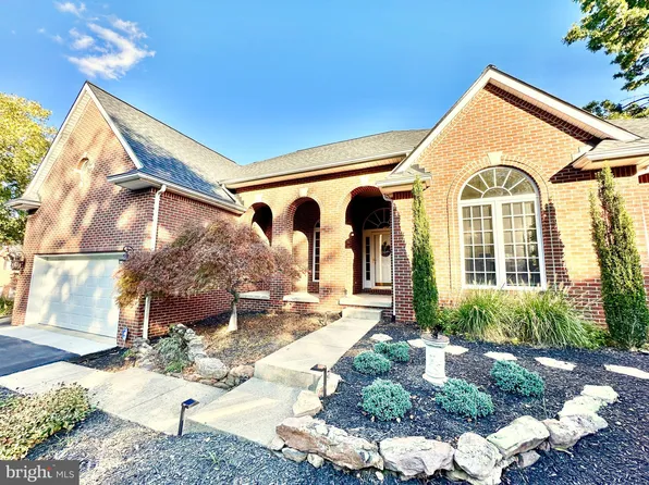 309 Toboggan Hill Trl, Hedgesville, WV 25427