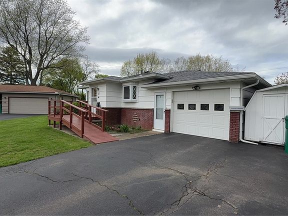 2nd image of 37 Ridge Port Cir