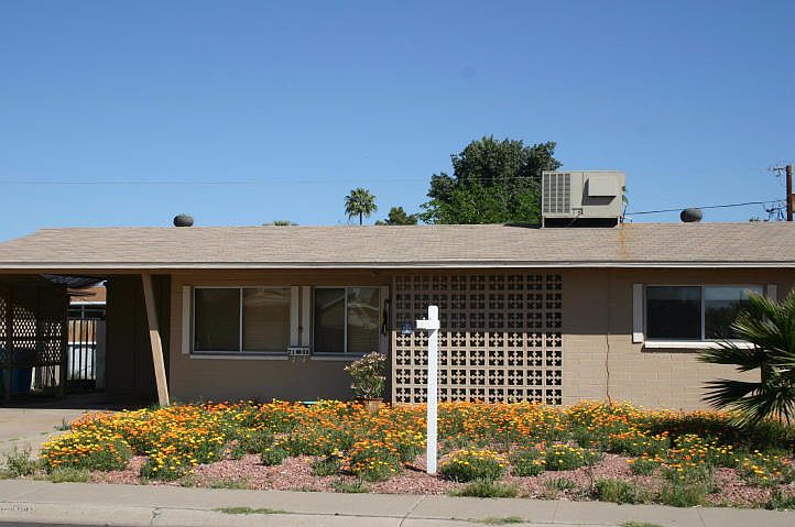 1st image of 2108 W Sunnyside Ave