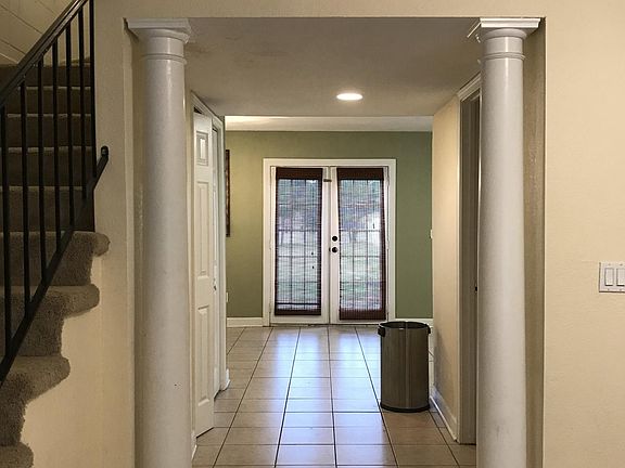 5th image of 1802 Jackson Ave W APT 125