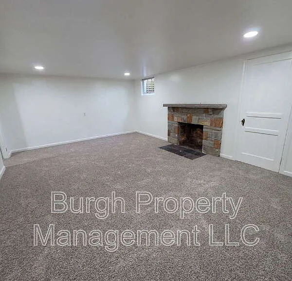 300 Maxwell Dr — Photo 21