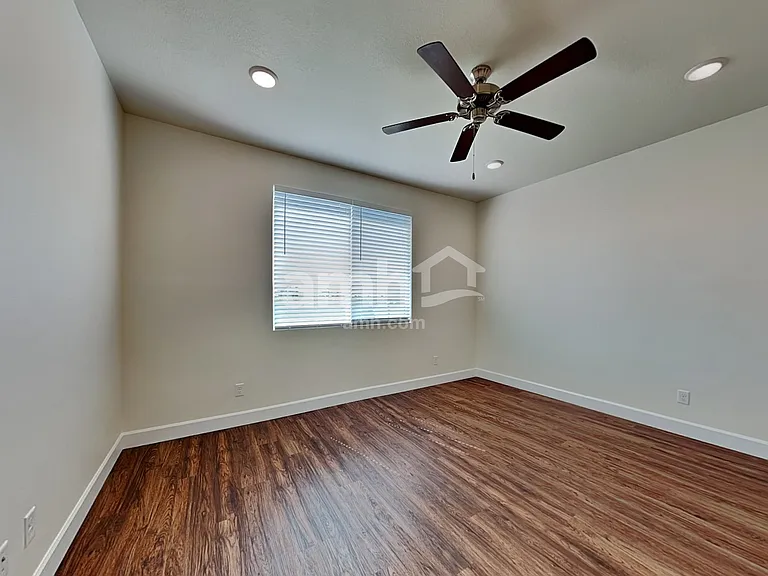 3314 S Fields Ave — Photo 10
