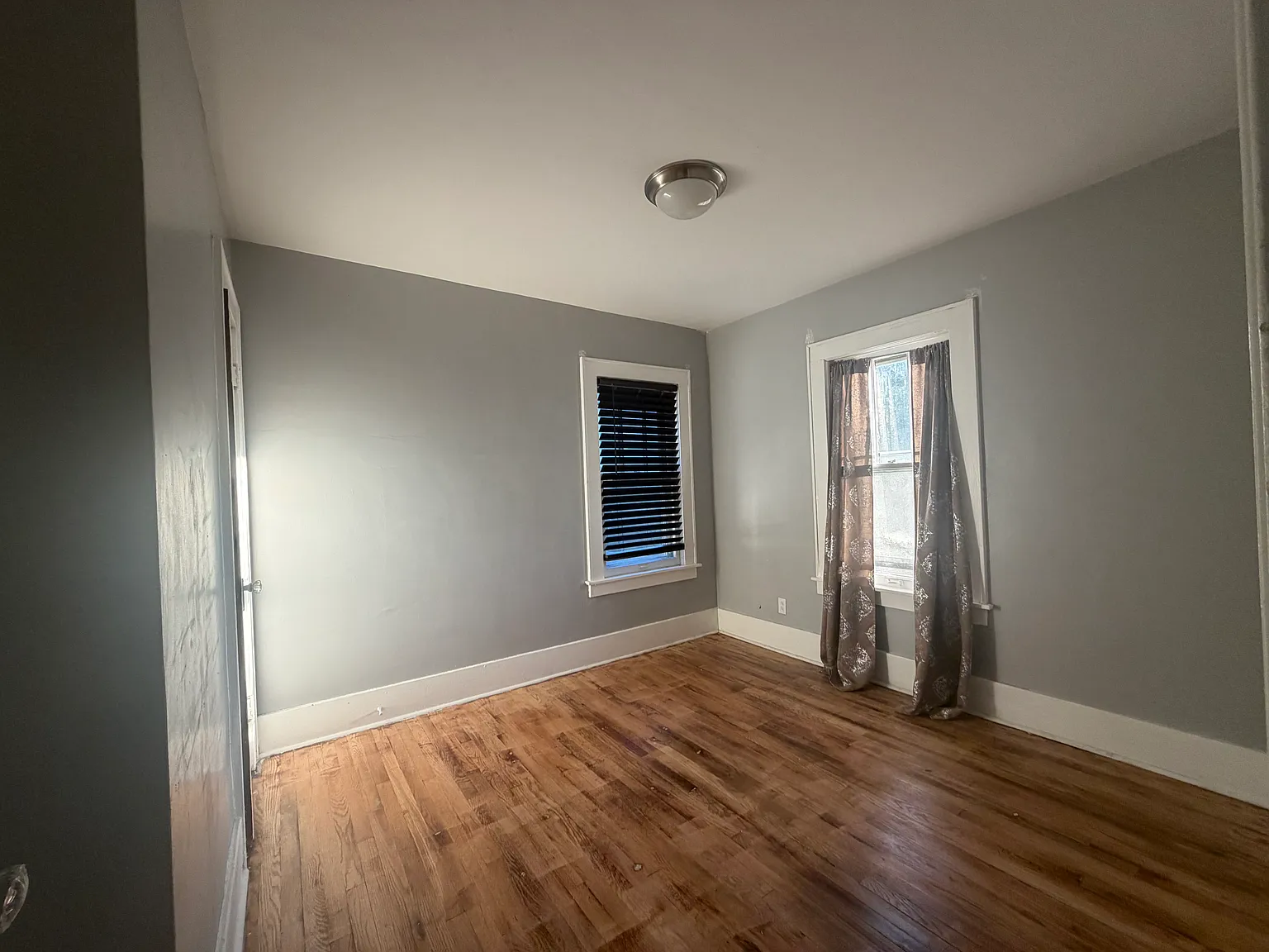 3 bed, 1200 sqft, $1,800 — Photo 4