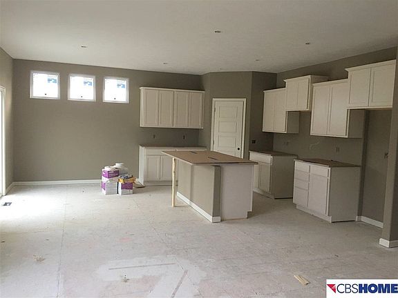 4th image of 3216 N 176th St