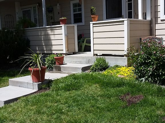 Front entry from courtyard 
