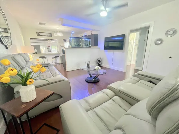 15783 NE 18th Ave, North Miami Beach, FL 33162