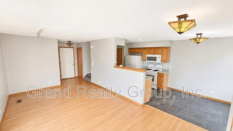 Building Photo - 12700 W Wakefield Dr