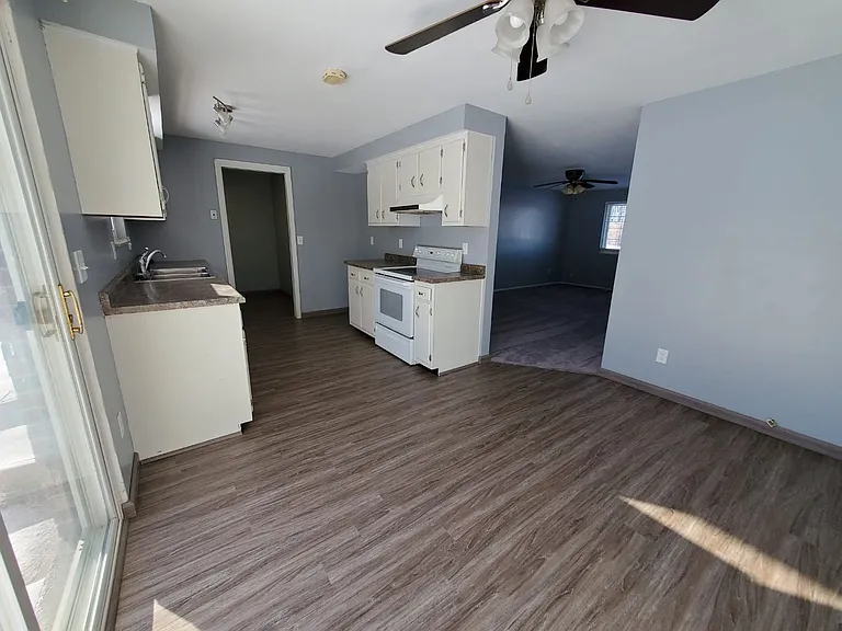 5011 Longford Rd — Photo 4