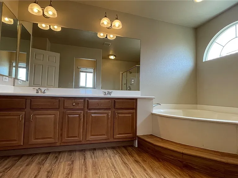1036 Bearpaw Catch Ct — Photo 13