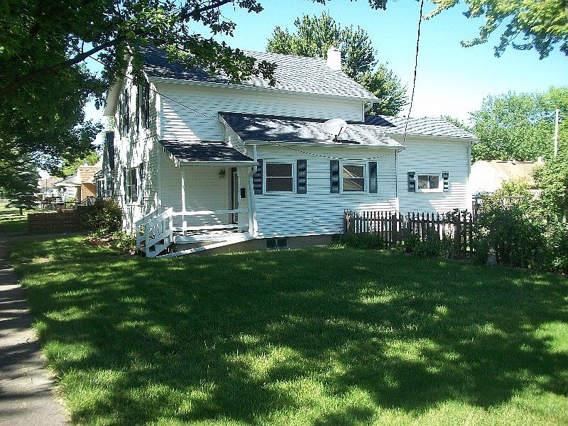 1st image of 1000 N Wenona St