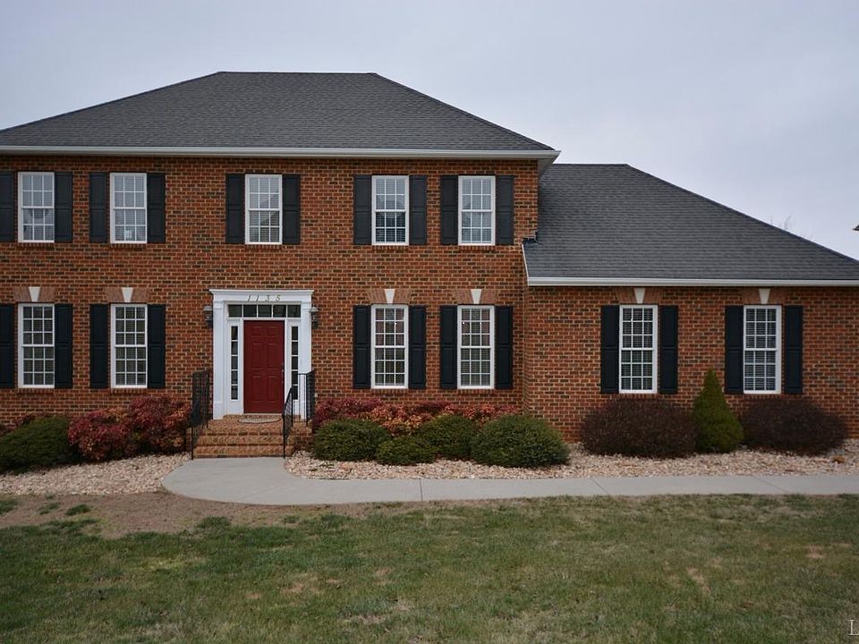 1st image of 1135 Ashburn Dr