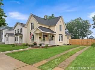 177 W 9th St, Holland, MI 49423