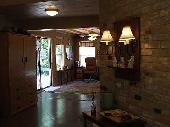 4th image of 2109 Big Horn Dr