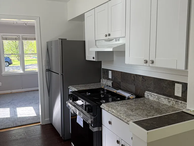855 Kalmia Ave — Photo 12