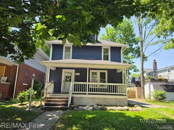 265 North Ave, Mount Clemens, MI 48043