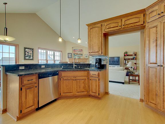 5th image of 1701 Rockridge Way